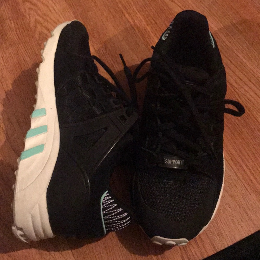 Adidas - Picture 4 of 7